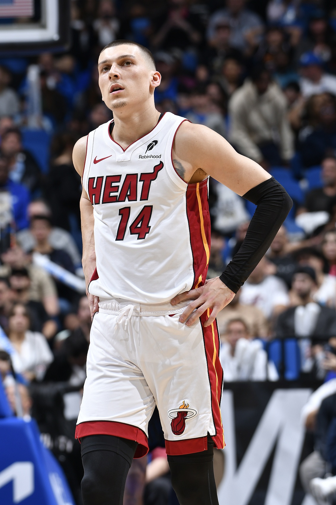 官方网站-热火关键时刻失误不断，球队憾负对手，觉得学校.-官方网站